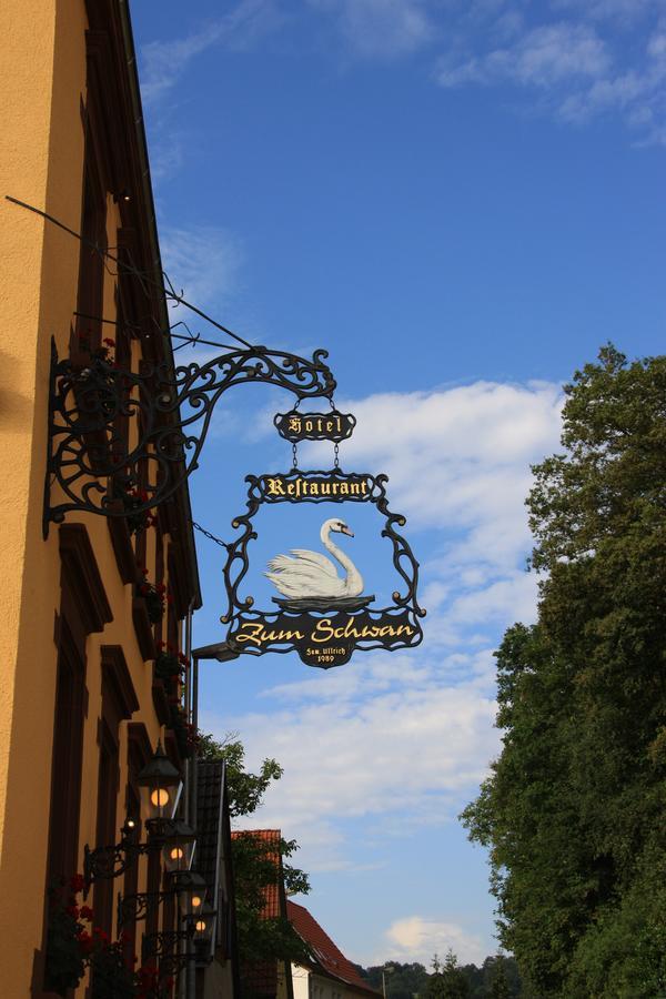Hotel- Restaurant Zum Schwan Waldfischbach-Burgalben Dış mekan fotoğraf